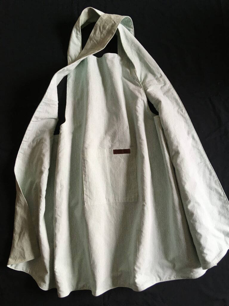 Reverse of Pinny no 178 Sage linen