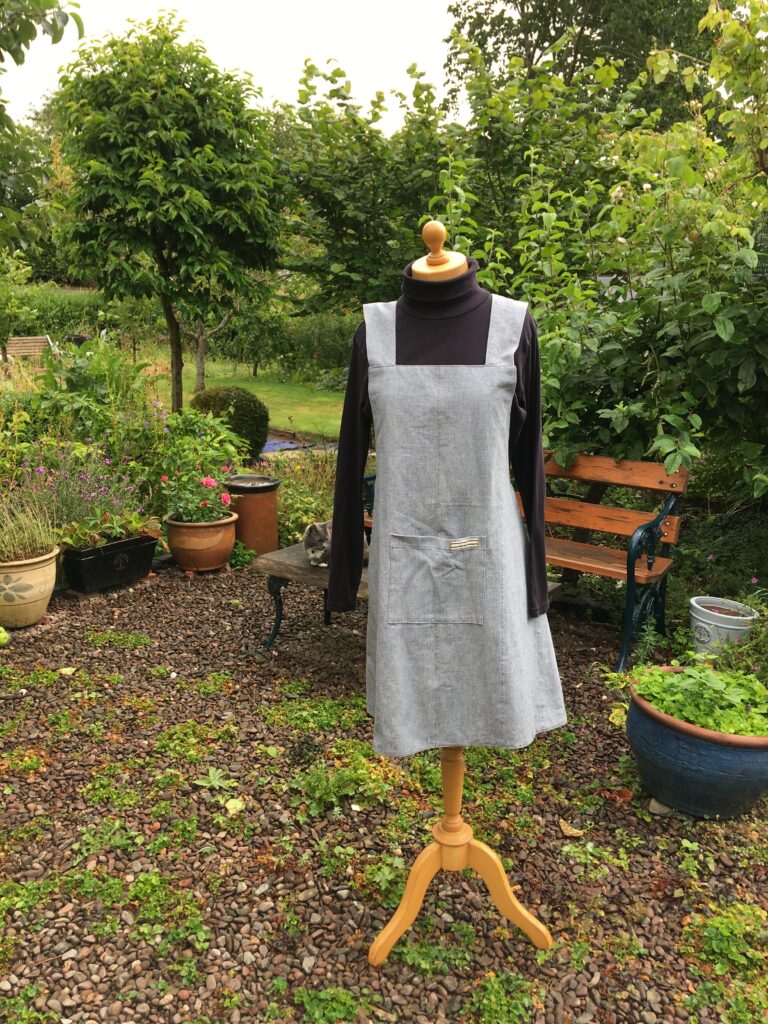 Front view of Pinny 179 Gentle Grey Mark I
