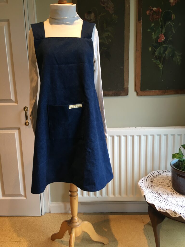 Pinny 189, Denim xi Front view